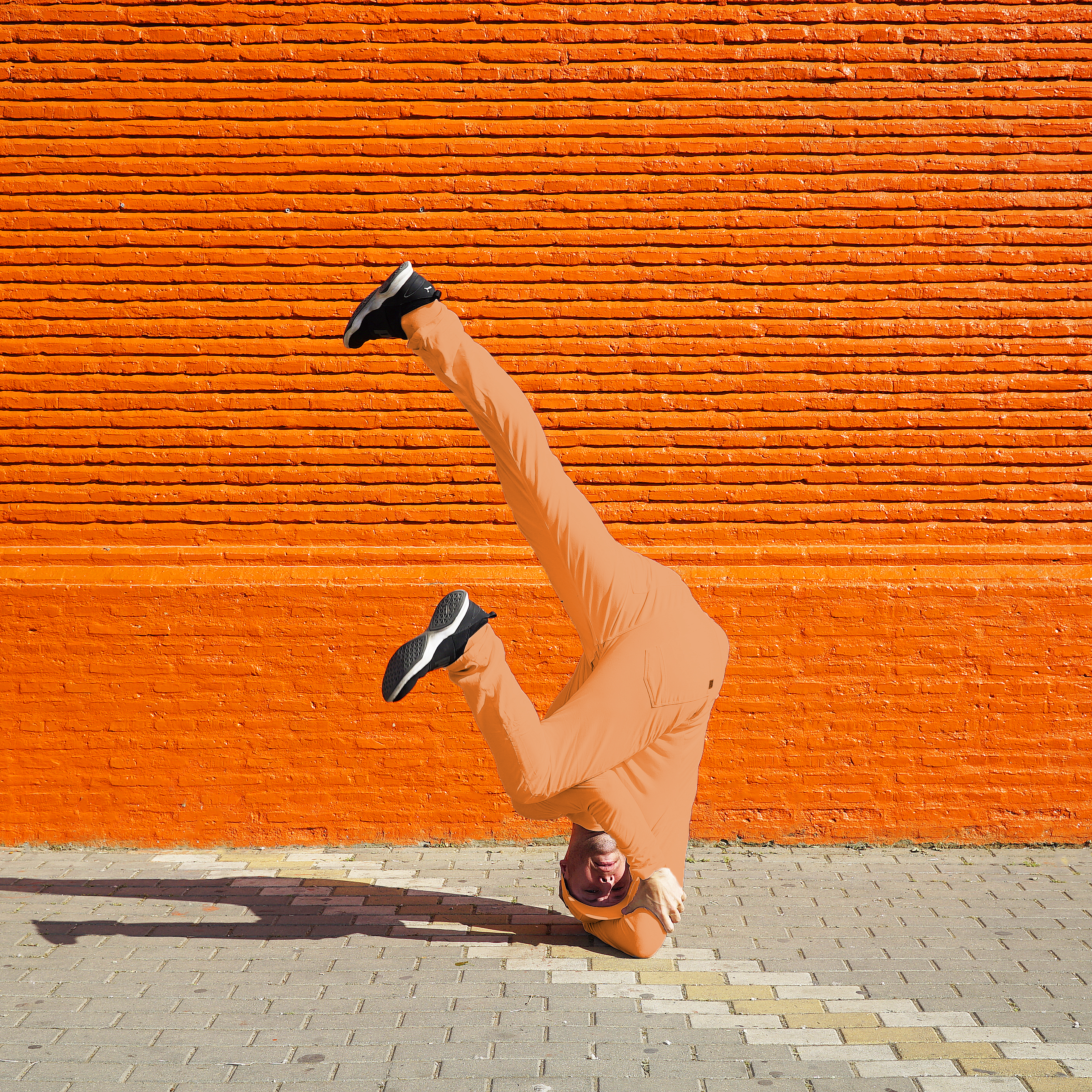 Pose de Codo de Break Dance Colors